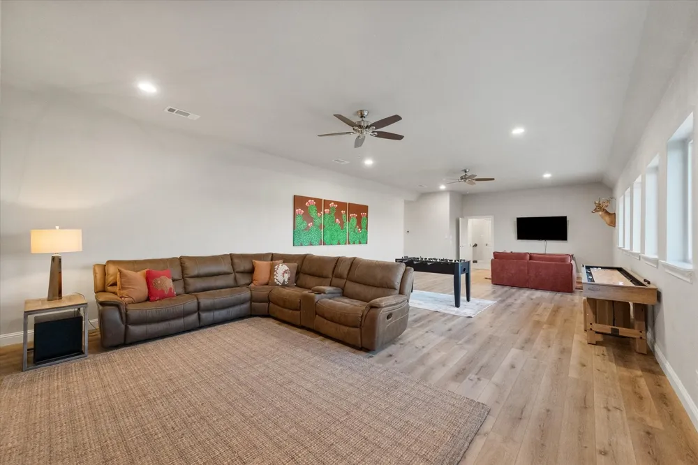 10613 Kyle Circle Burleson, TX 76028