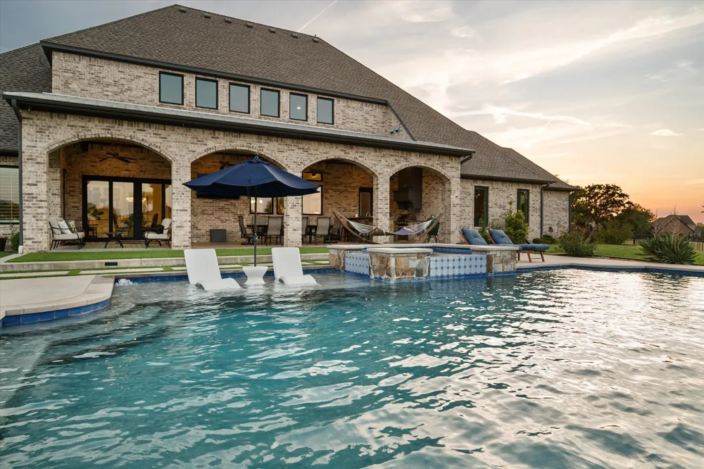 10613 Kyle Circle Burleson, TX 76028