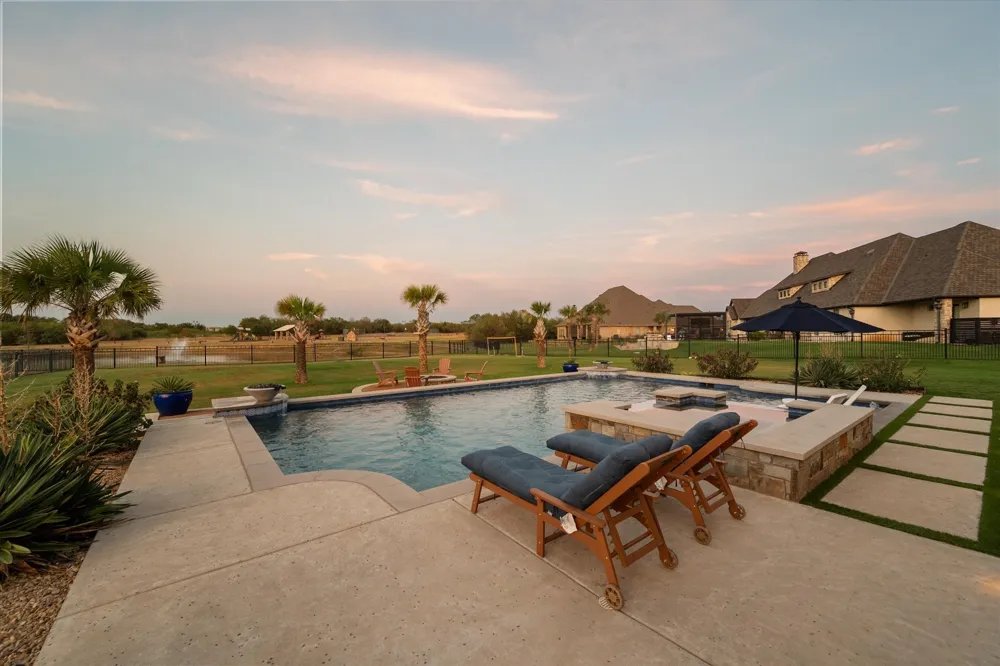 10613 Kyle Circle Burleson, TX 76028