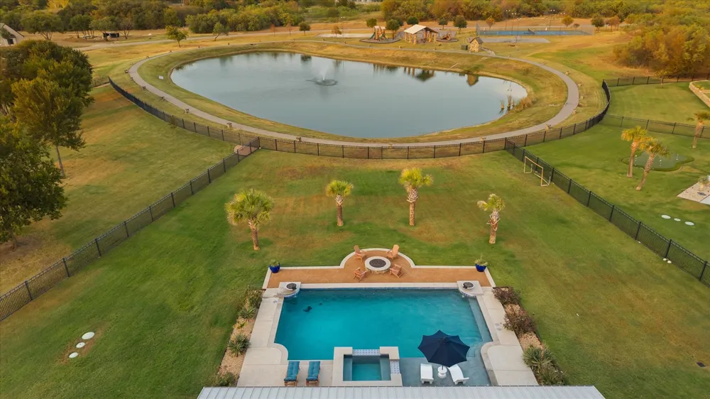 10613 Kyle Circle Burleson, TX 76028