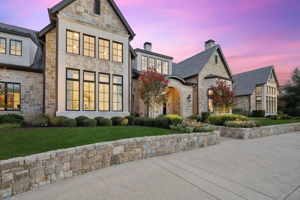 2001 Brazos Court Westlake, TX 76262