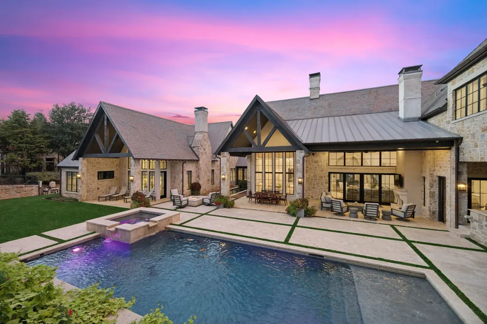 2001 Brazos Court Westlake, TX 76262