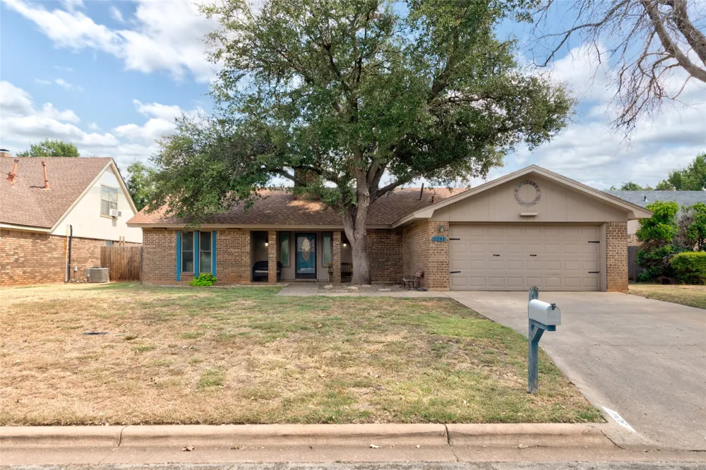 5241 Meadowick Lane Abilene, TX 79606
