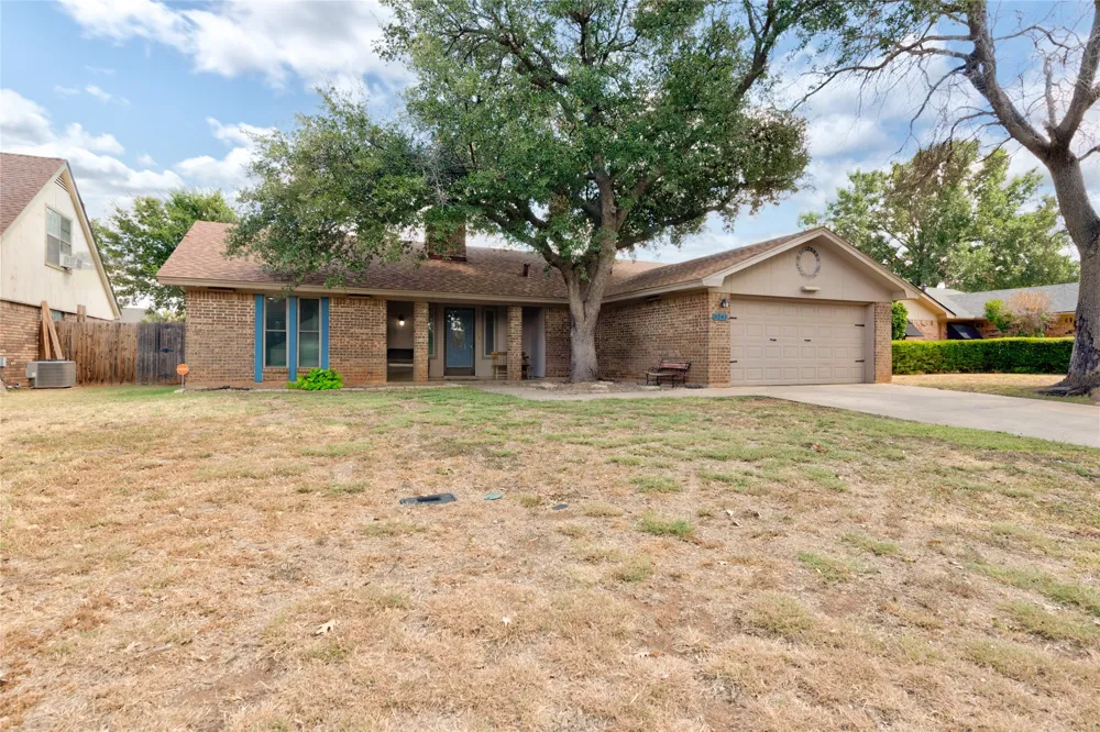 5241 Meadowick Lane Abilene, TX 79606