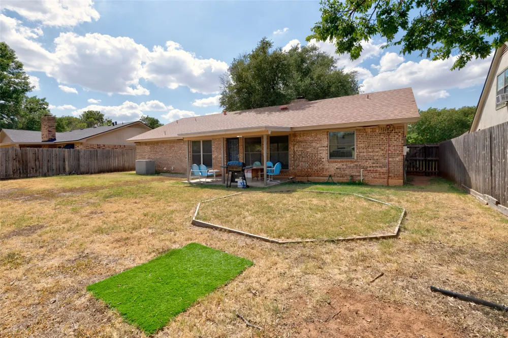5241 Meadowick Lane Abilene, TX 79606
