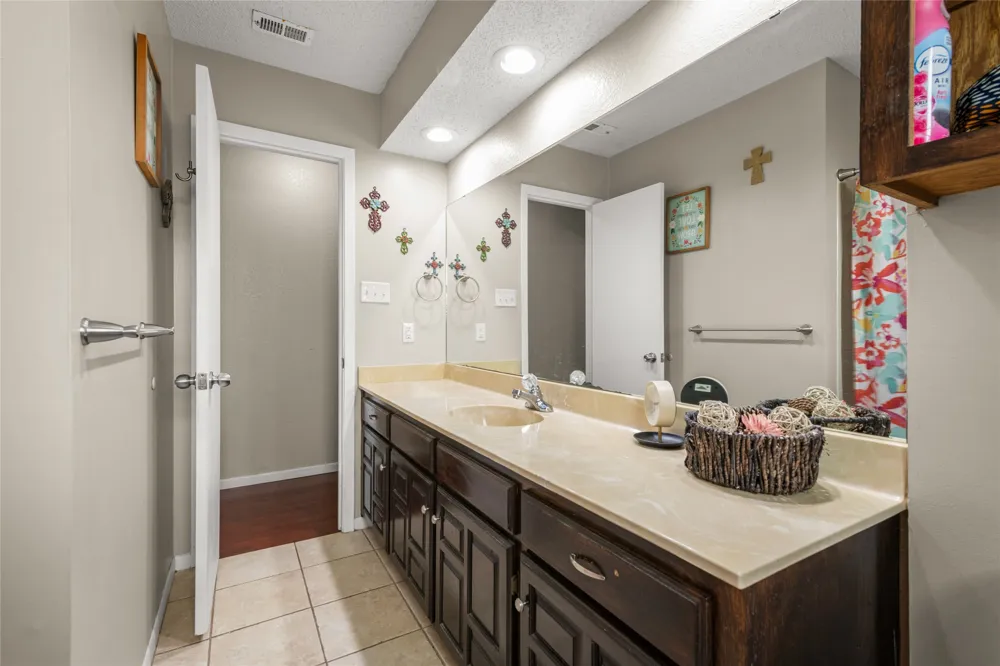 5241 Meadowick Lane Abilene, TX 79606