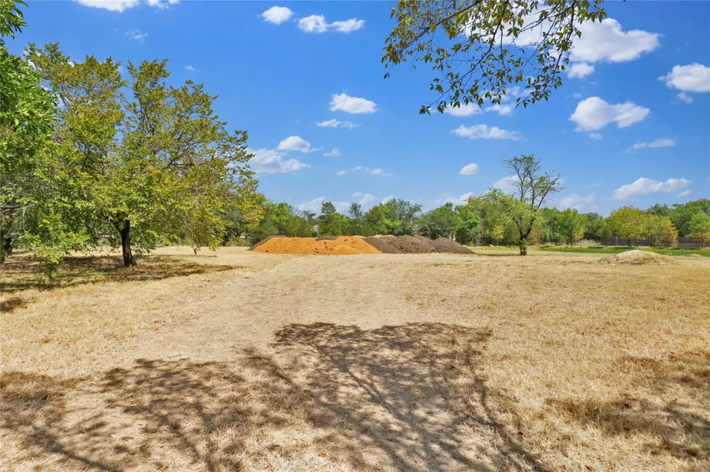 4813 Black Court Colleyville, TX 76034