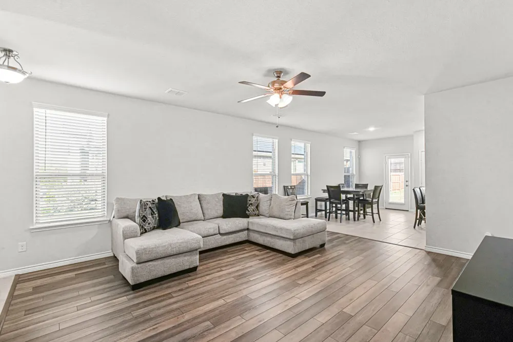 10812 Pinyon Court Fort Worth, TX 76108