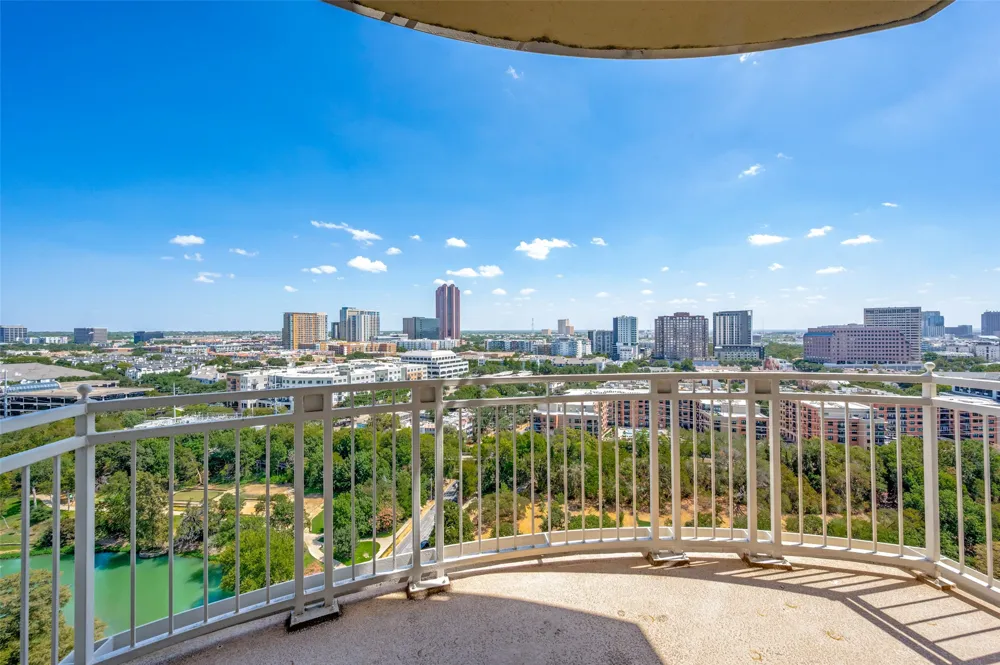 3225 Turtle Creek Boulevard #2104 Dallas, TX 75219