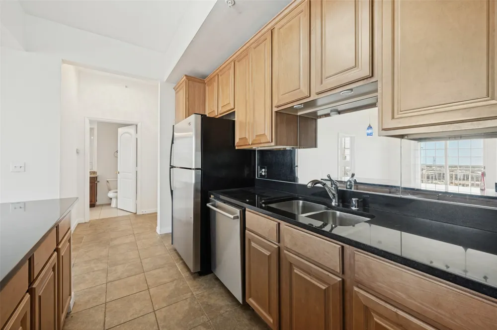 3225 Turtle Creek Boulevard #2104 Dallas, TX 75219