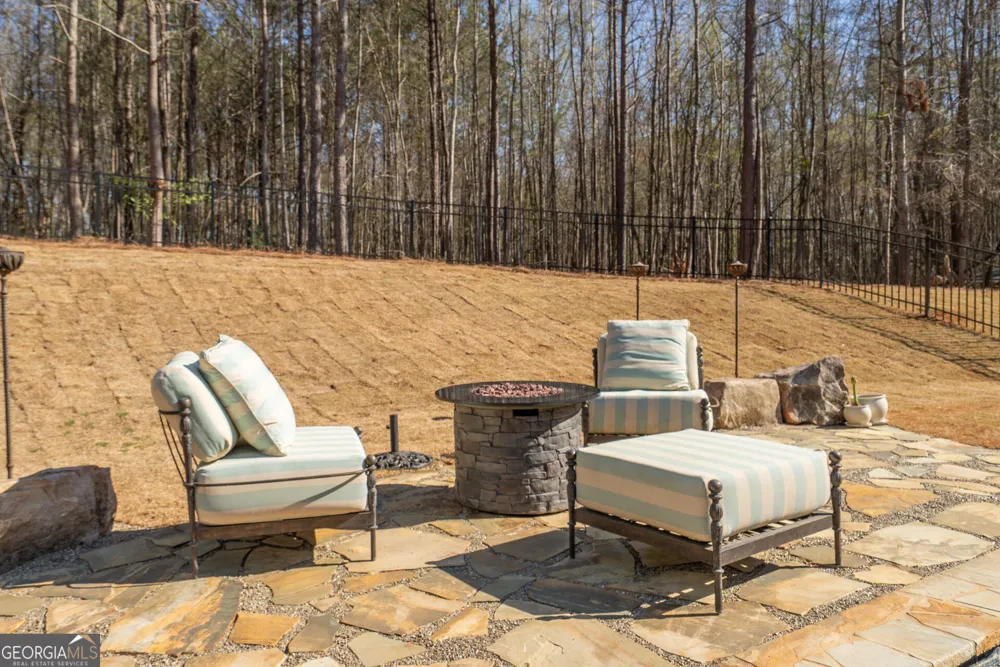 1953 Barton Bridge RD Monroe, GA 30655