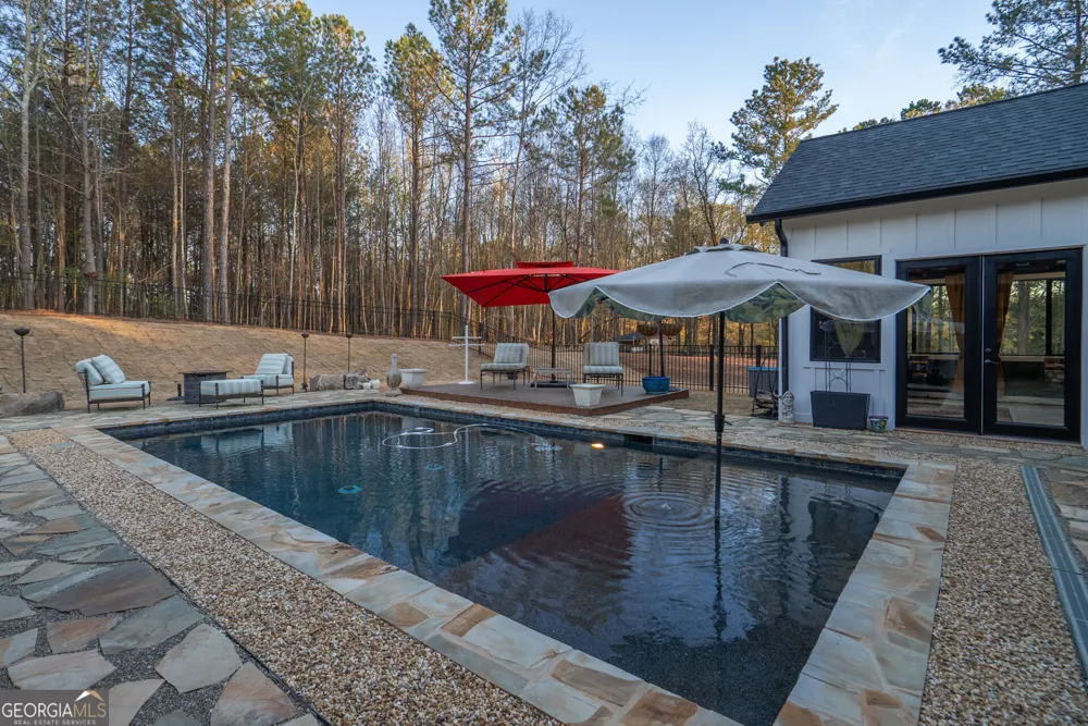 1953 Barton Bridge RD Monroe, GA 30655