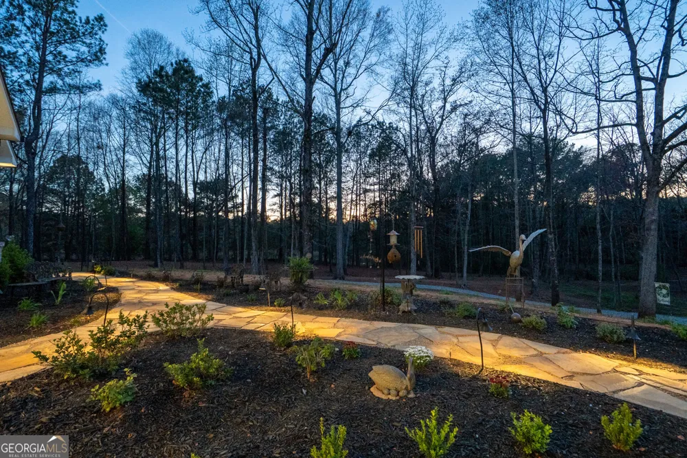 1953 Barton Bridge RD Monroe, GA 30655