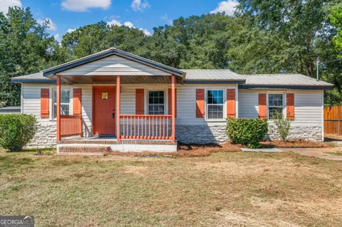 7833 CRESCENT DRIVE