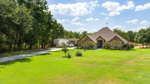 218 Hidden Creek Loop