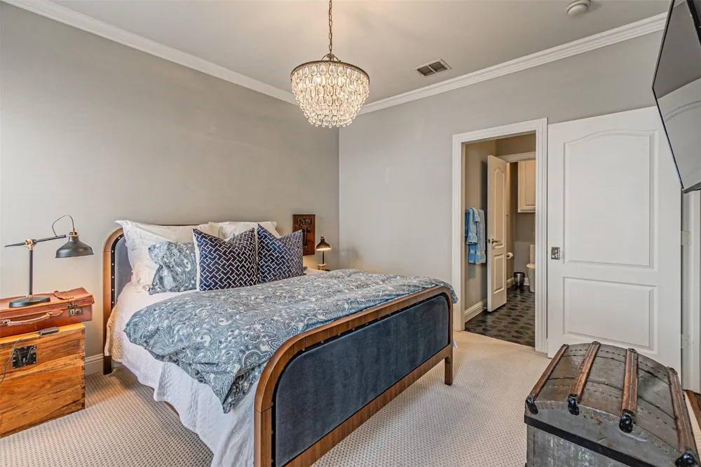 3637 Reagan Street Dallas, TX 75219