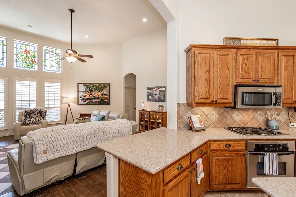 5900 Barton Springs Drive North Richland Hills, TX 76180