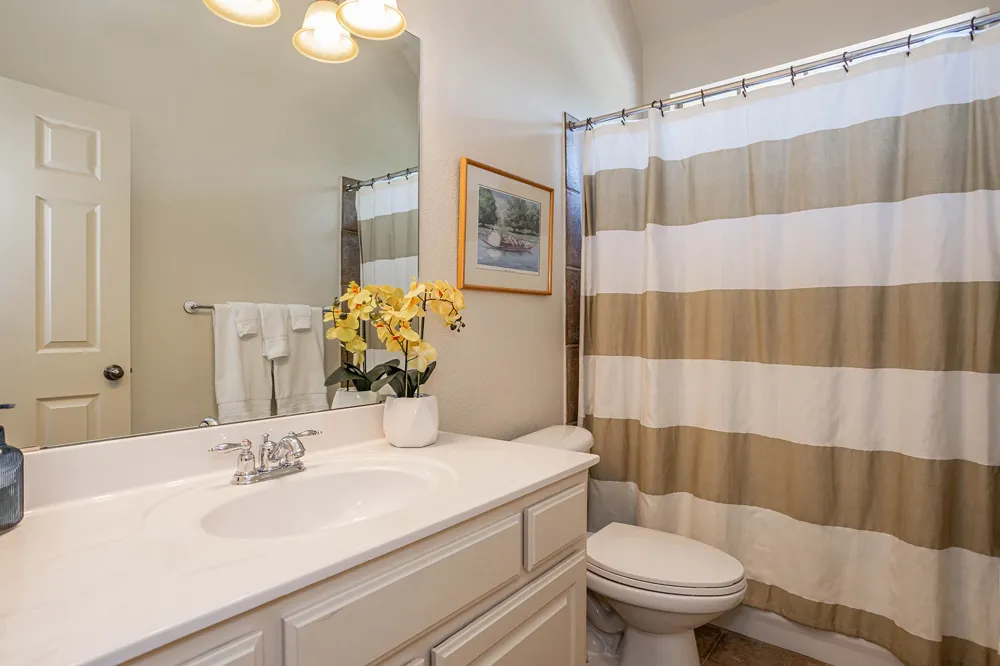 5900 Barton Springs Drive North Richland Hills, TX 76180
