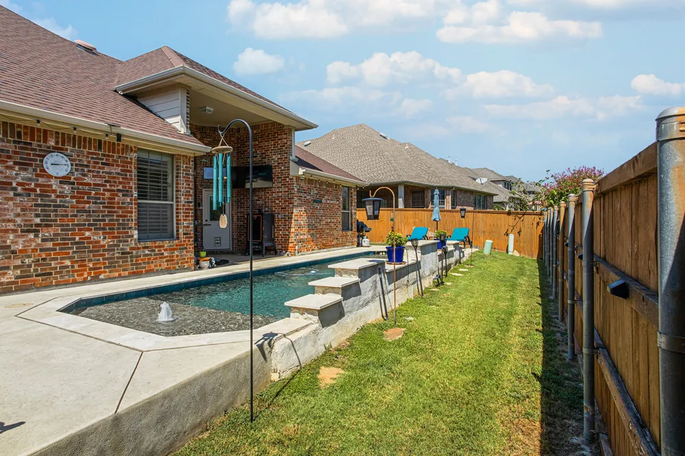 5900 Barton Springs Drive North Richland Hills, TX 76180