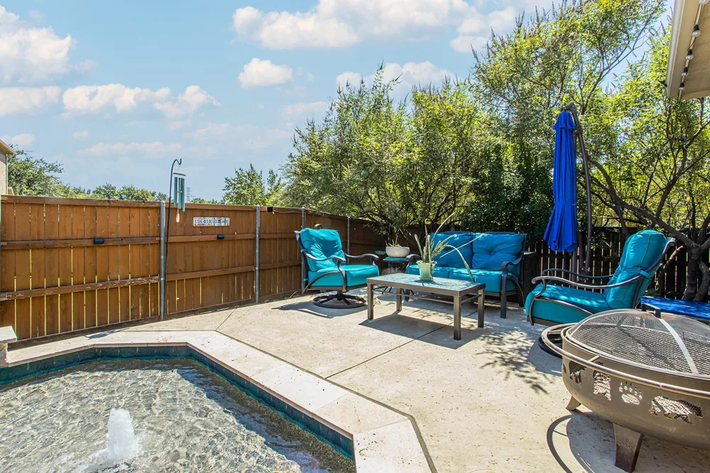 5900 Barton Springs Drive North Richland Hills, TX 76180