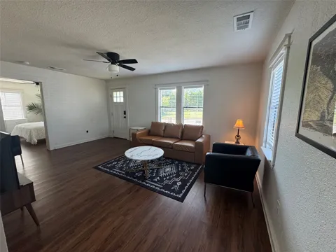 108 NW 30th Street