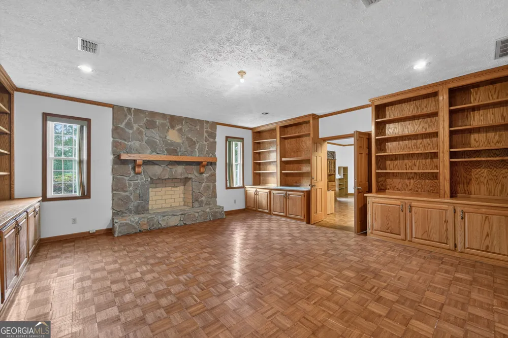 2501 Mahan DR Waycross, GA 31501