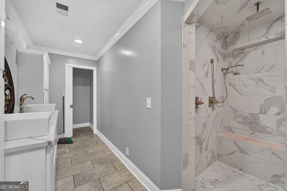 2501 Mahan DR Waycross, GA 31501