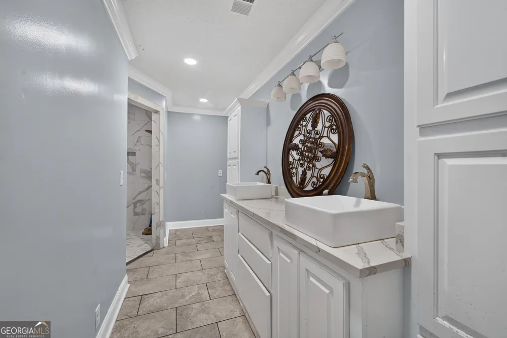 2501 Mahan DR Waycross, GA 31501