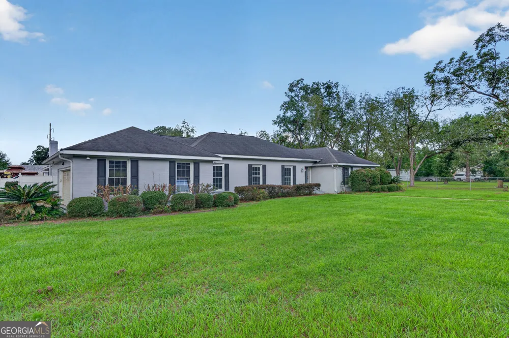 2501 Mahan DR Waycross, GA 31501