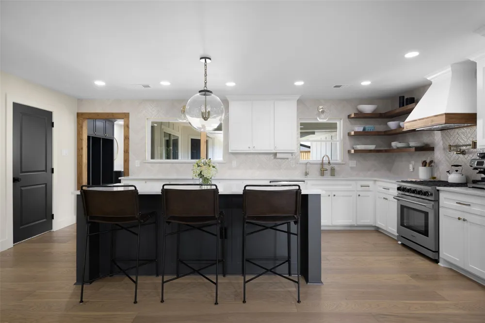 7321 Bluefield Drive Dallas, TX 75248