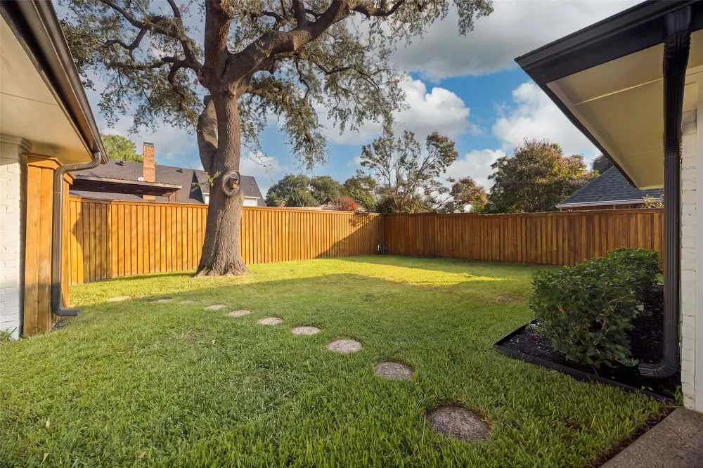7321 Bluefield Drive Dallas, TX 75248