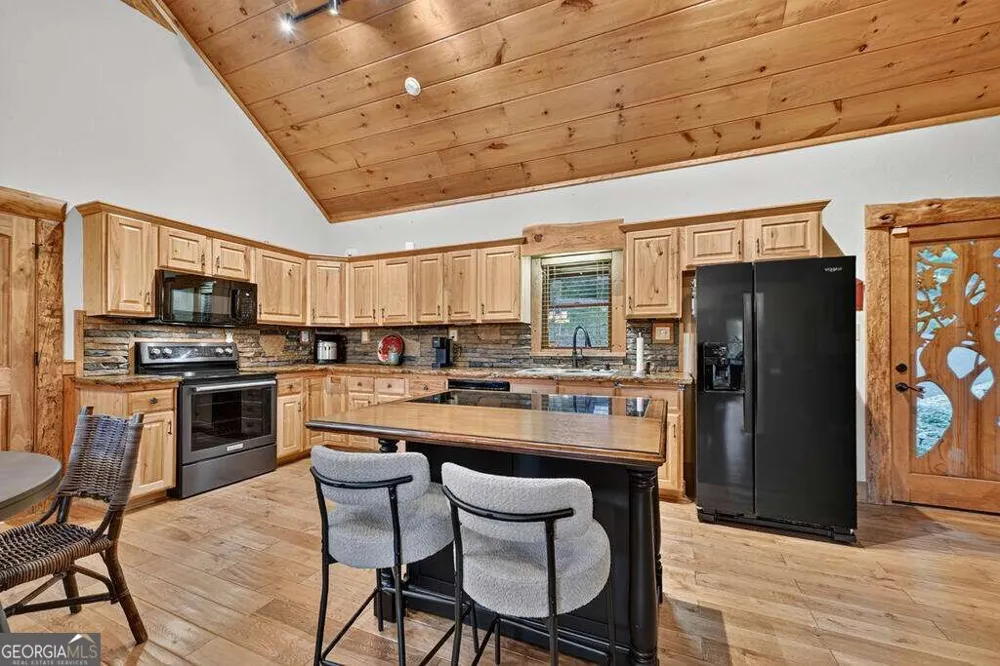 169 Walnut Mountain RD Ellijay, GA 30540