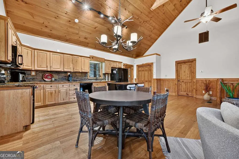 169 Walnut Mountain RD Ellijay, GA 30540