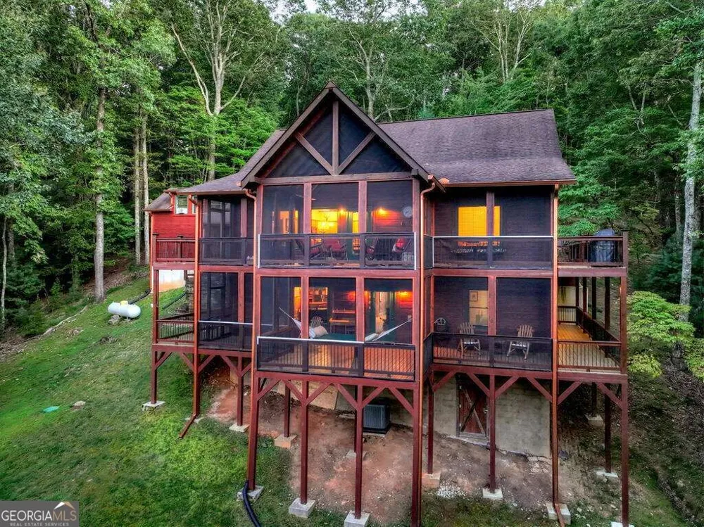 169 Walnut Mountain RD Ellijay, GA 30540