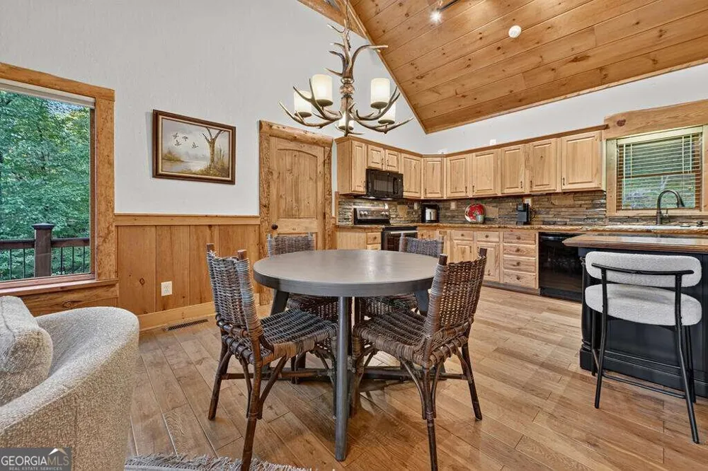 169 Walnut Mountain RD Ellijay, GA 30540