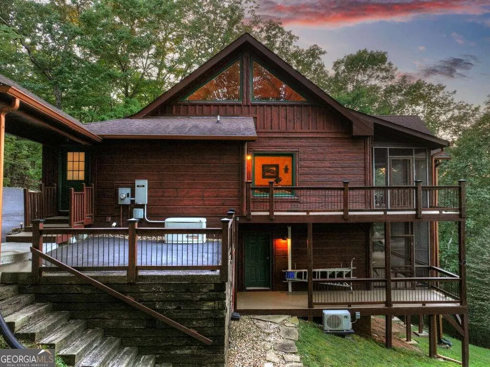 169 Walnut Mountain RD Ellijay, GA 30540