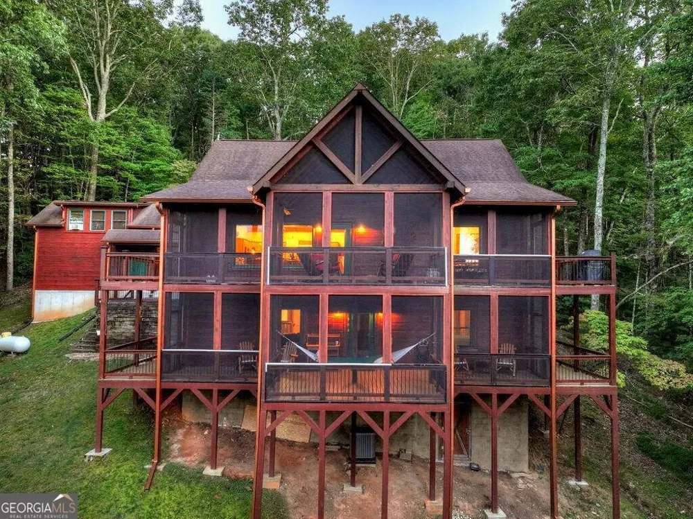 169 Walnut Mountain RD Ellijay, GA 30540