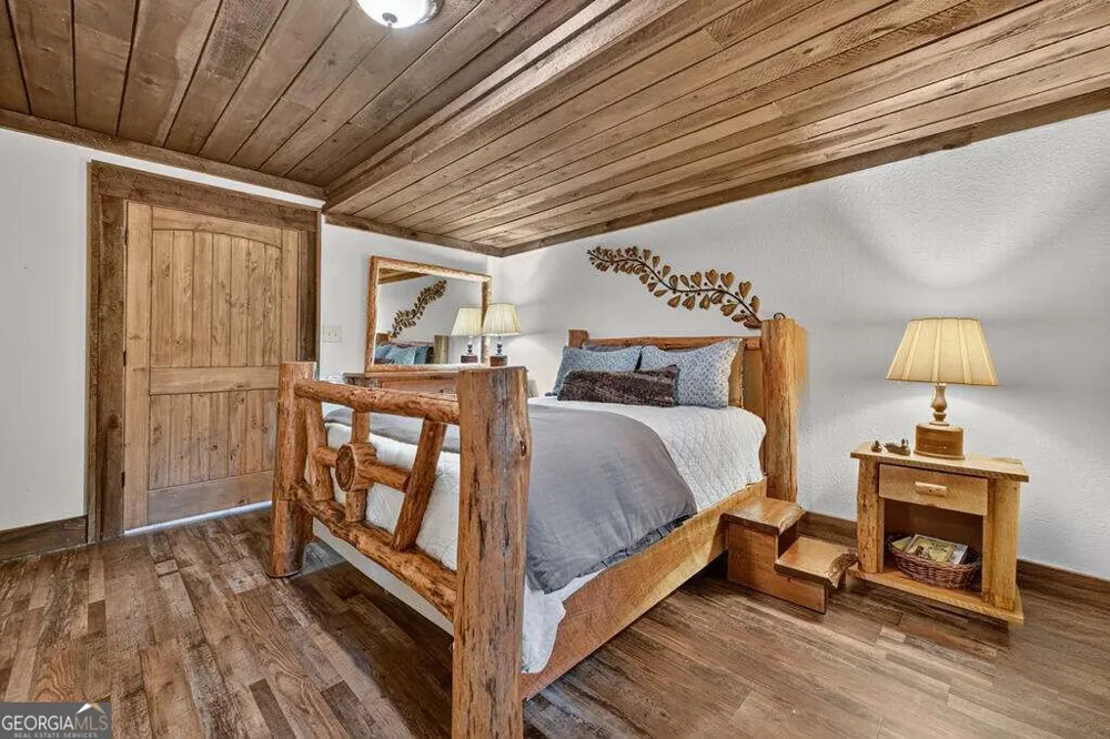 169 Walnut Mountain RD Ellijay, GA 30540