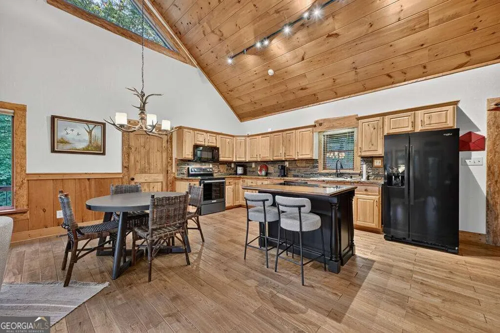 169 Walnut Mountain RD Ellijay, GA 30540