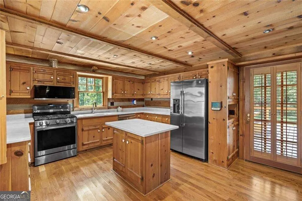 25 Clayton Chester RD Dawsonville, GA 30534