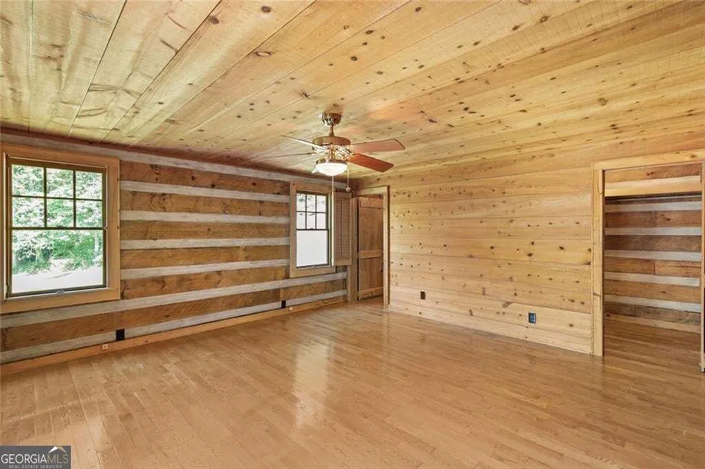 25 Clayton Chester RD Dawsonville, GA 30534