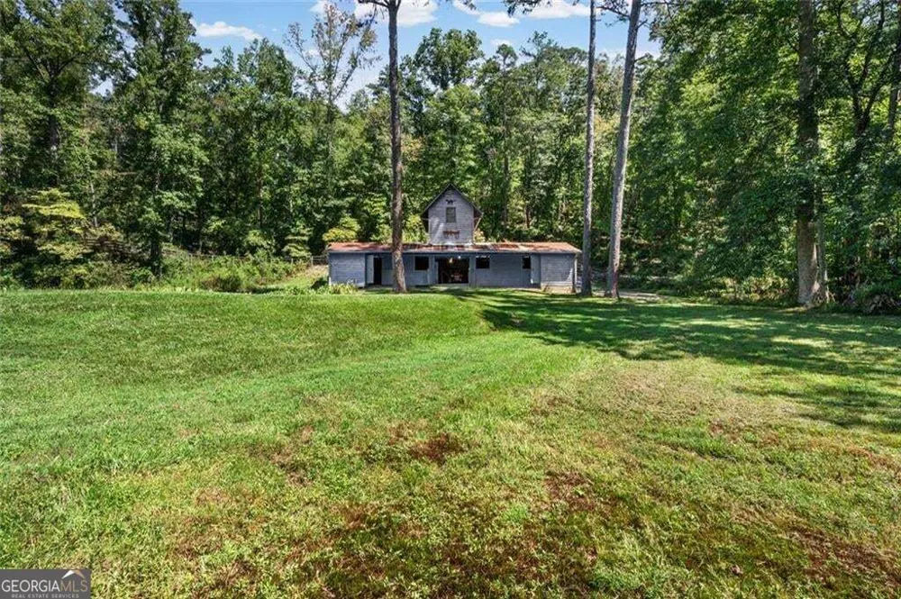 25 Clayton Chester RD Dawsonville, GA 30534
