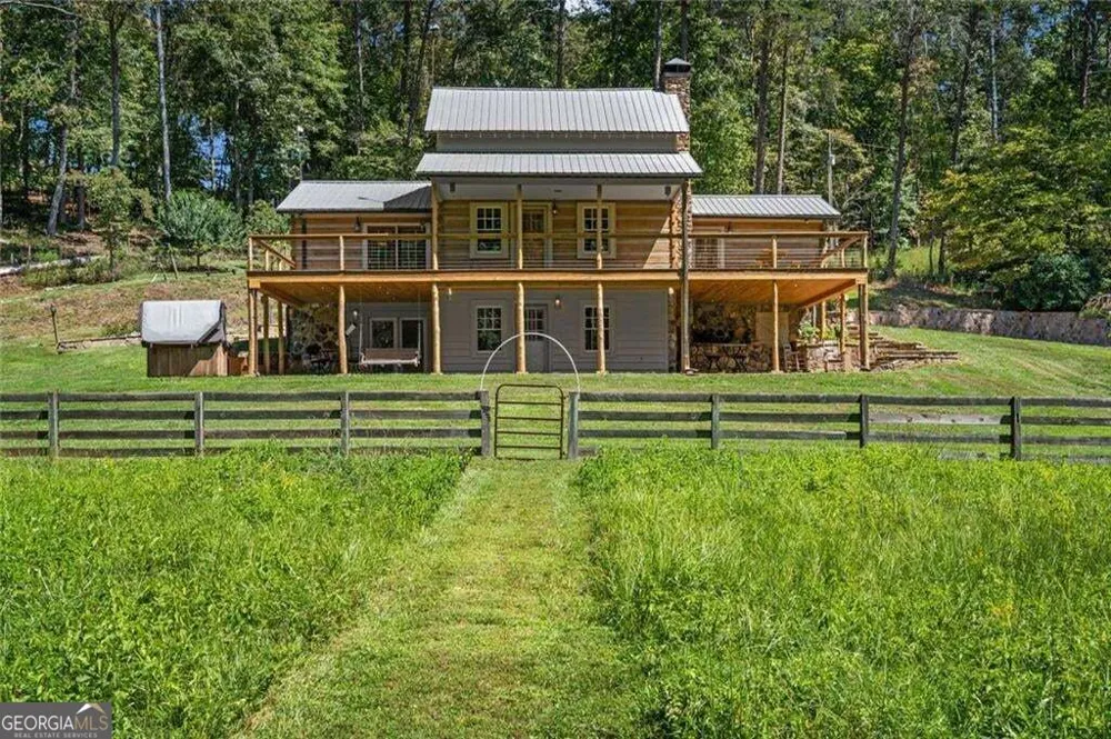 25 Clayton Chester RD Dawsonville, GA 30534