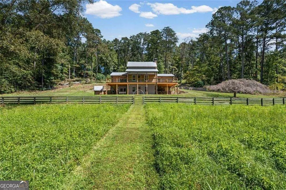25 Clayton Chester RD Dawsonville, GA 30534