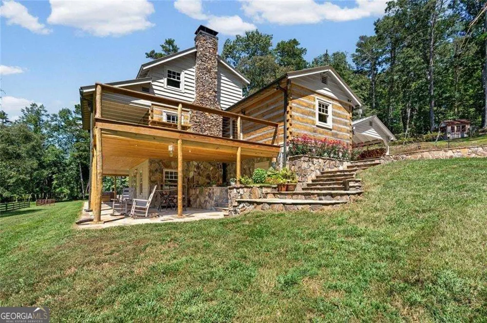 25 Clayton Chester RD Dawsonville, GA 30534