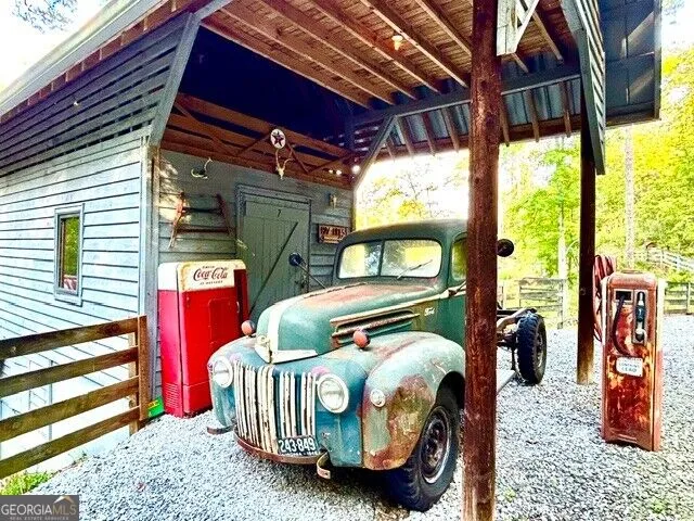 25 Clayton Chester RD Dawsonville, GA 30534