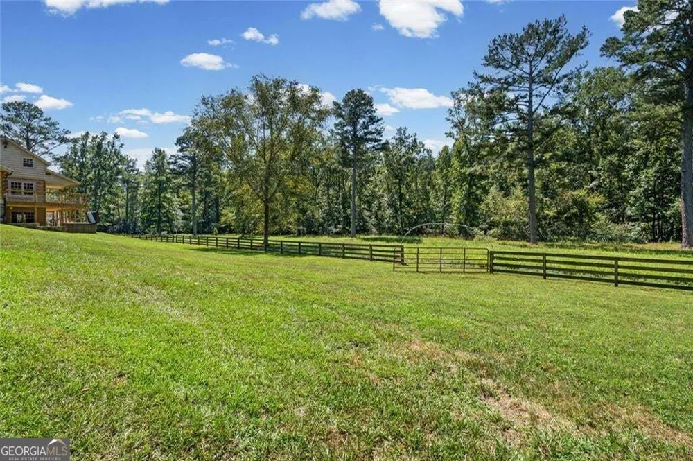 25 Clayton Chester RD Dawsonville, GA 30534