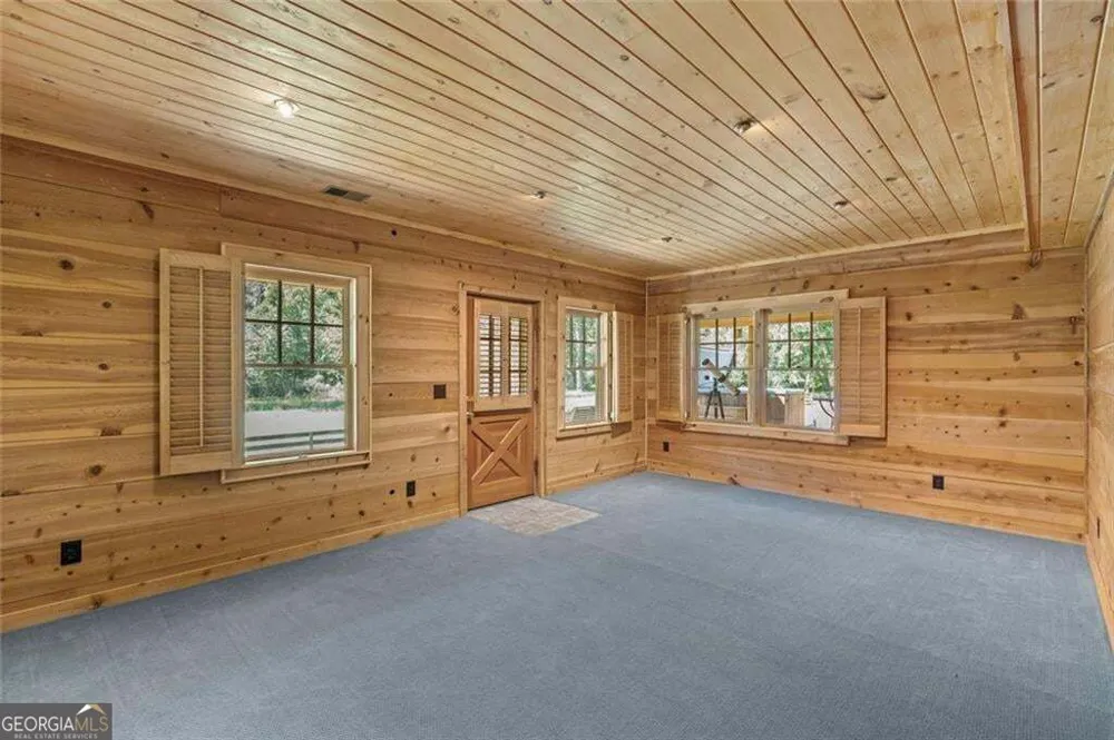 25 Clayton Chester RD Dawsonville, GA 30534