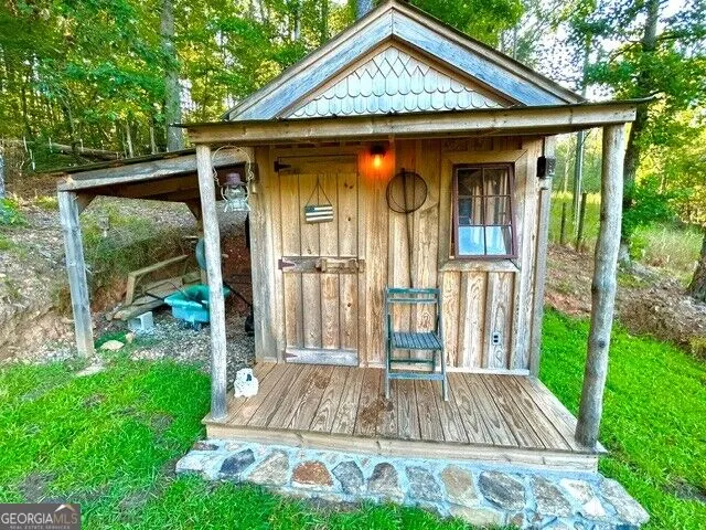 25 Clayton Chester RD Dawsonville, GA 30534