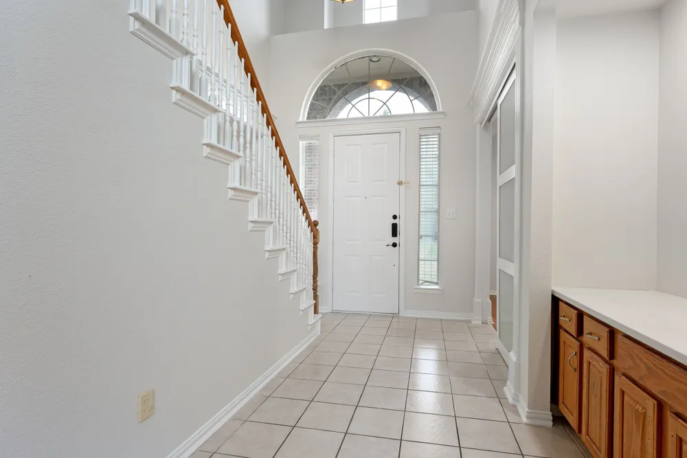 321 Andre Drive Irving, TX 75063